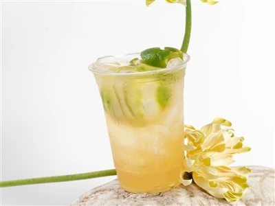 Jasmine Green Tea: Yon melanj santi bon nan cham te Oriental